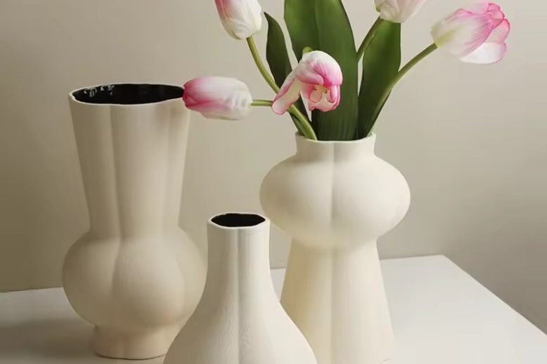 Bestselling ceramic vase (1) Bestselling ceramic vase (1)
